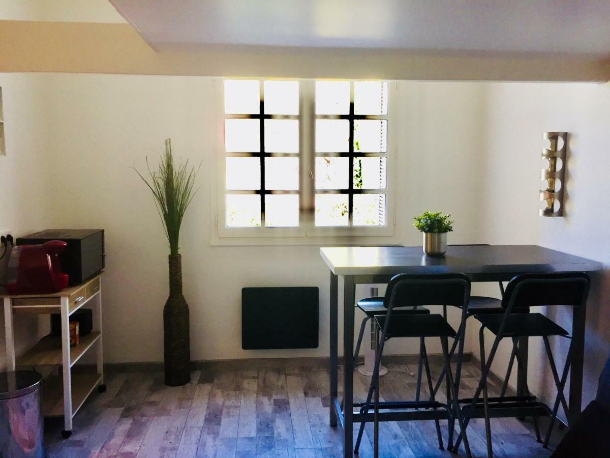 Apartamento Studio 4 Personnes Avec Piscine, Tennis Hyères Exterior foto